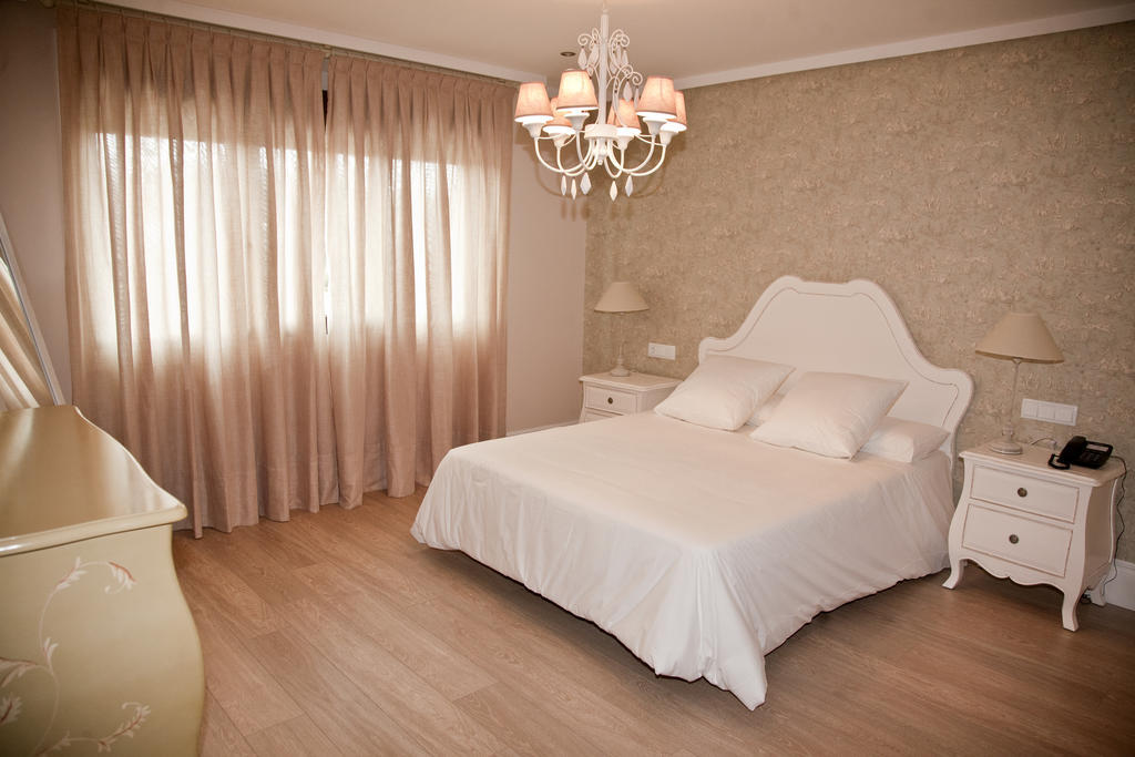Natura Petit Hotel A Revolta Exterior photo